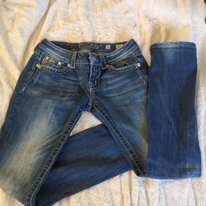Miss Me 26 Straight leg jeans studded